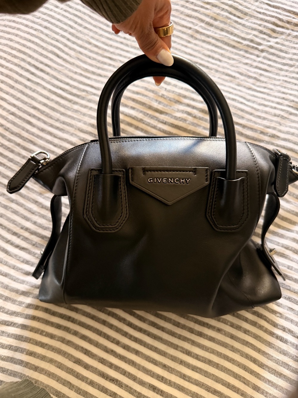 Givenchy Antigona soft small leather bag